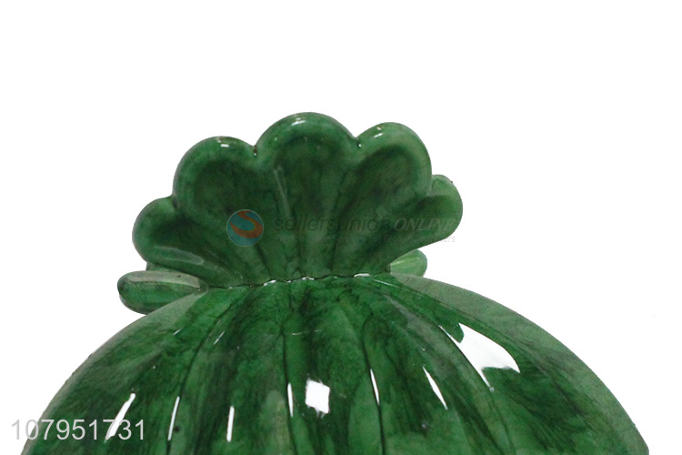 Creative design green plastic durable women fashion hair claw clips