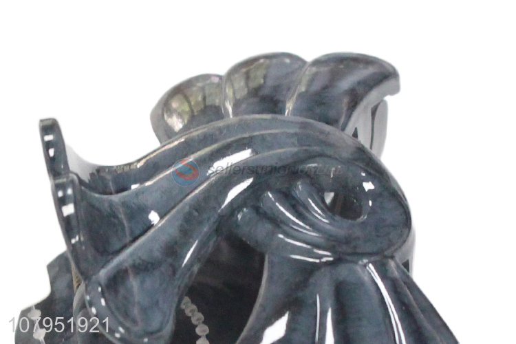 Wholesale from china plastic durable hair accessories women hair claw clips