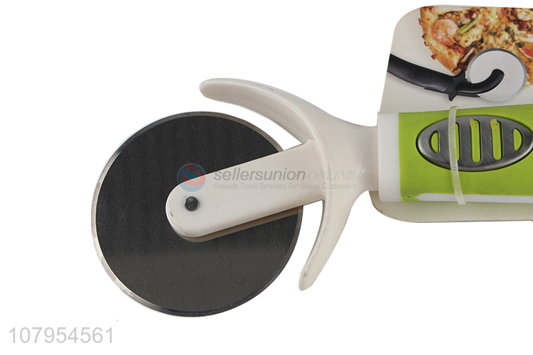 Factory price stainless steel pizza wheel slicer knife with plastic handle