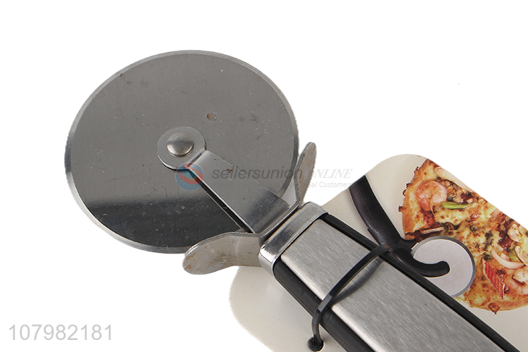 Best quality silver stainless steel creative pizza cutter for kitchen baking