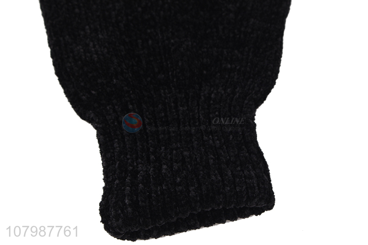 Wholesale black five-finger double-layer knitted gloves for winter