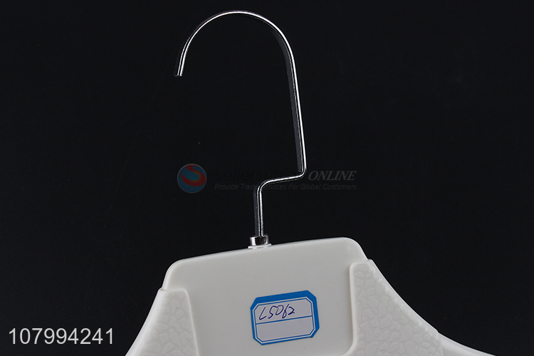 China supplier wide anti-slip suits hanger display coat hanger for boutique