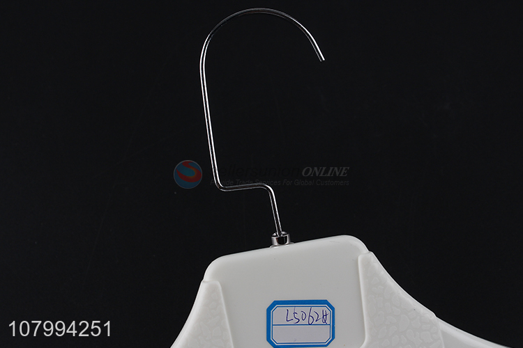 Hot items heavy duty non-slip plastic suits hanger for home hotel and laundry