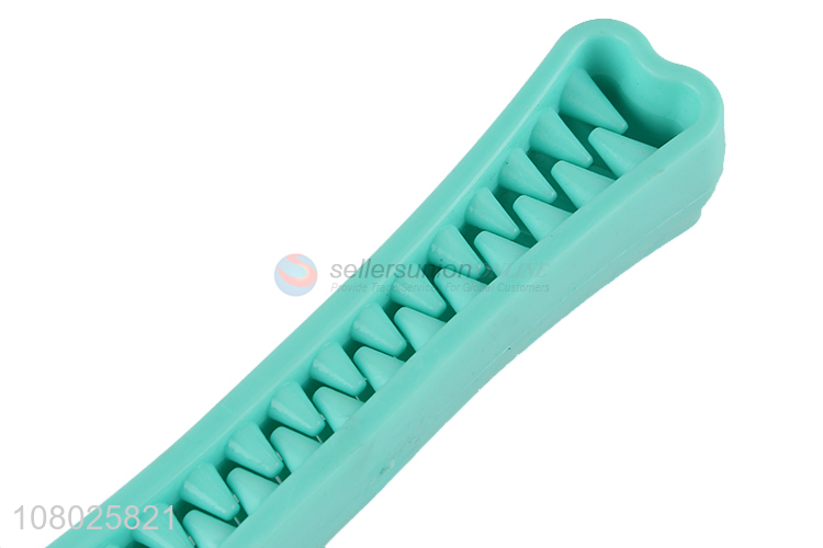 China market green silicone chew toy pet molar toy