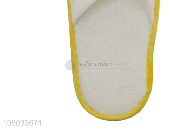 Top product fuzzy disposable hotel slippers women men carry-on slippers