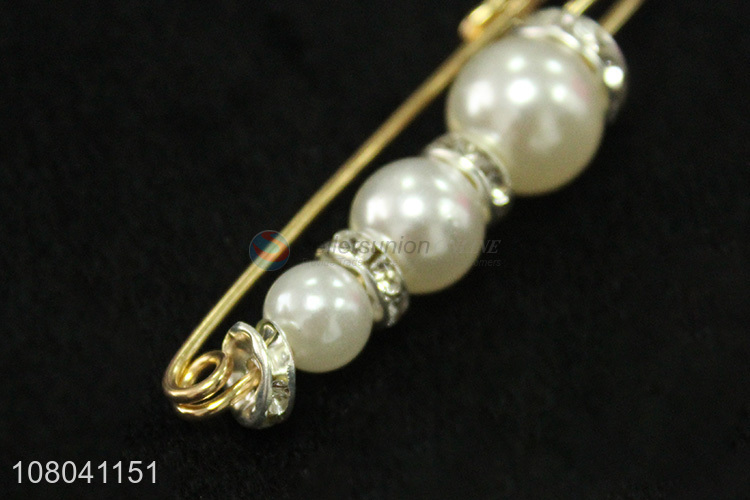 High quality white pearls shape fashion brooch for clothing