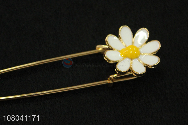 Popular products fashion daisy shape brooch for women