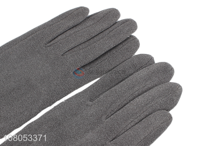 Yiwu wholesale gray winter riding windproof gloves for women