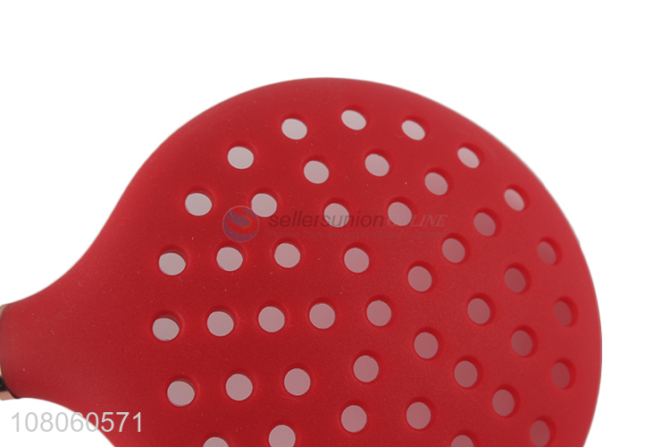 Good sale red silicone strainer universal restaurant kitchenware