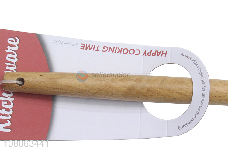 Yiwu factory wooden handle silicone butter cheese scraper