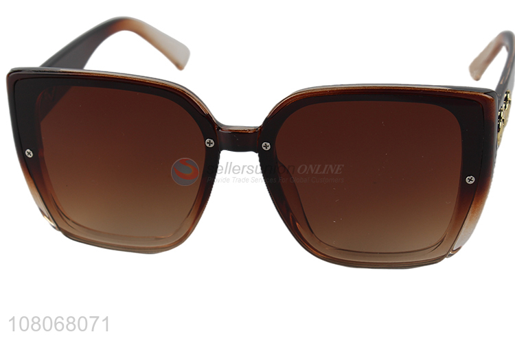 Good quality luxury sunglasses plastic frame sunglasses for women