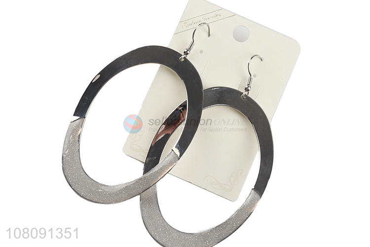 Fashion Oval Metal Pendant Hook Earring Modern Jewelry