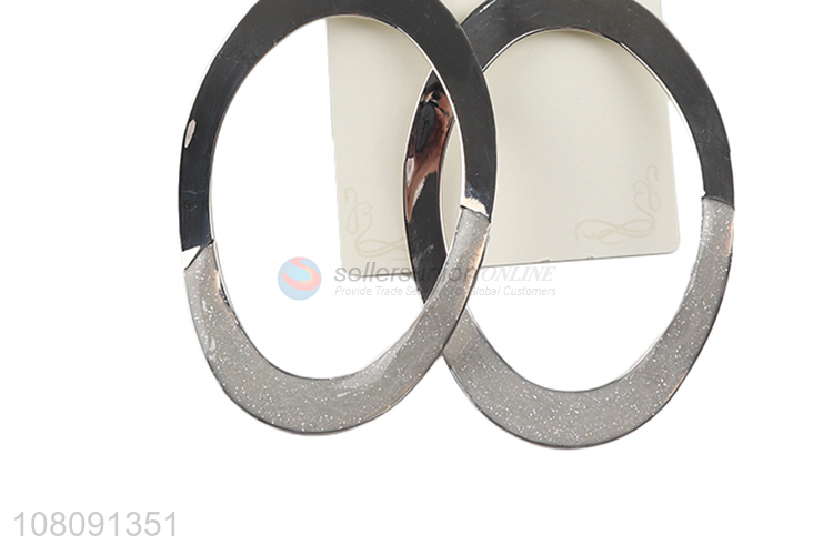 Fashion Oval Metal Pendant Hook Earring Modern Jewelry