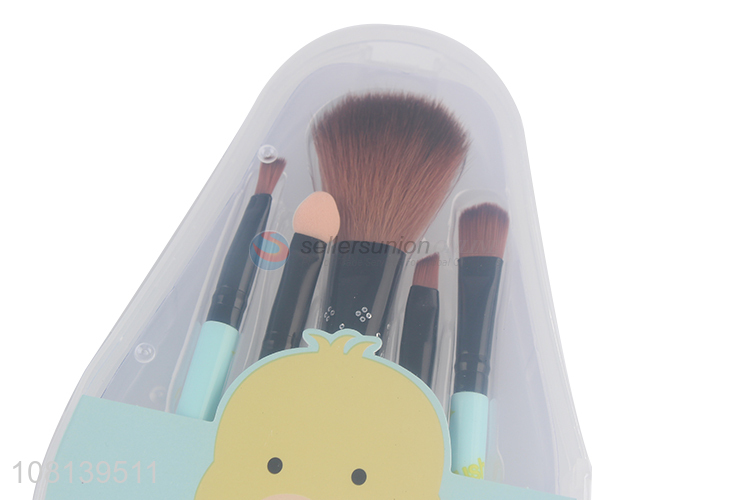 Low price wholesale blue cartoon plastic beauty brush set