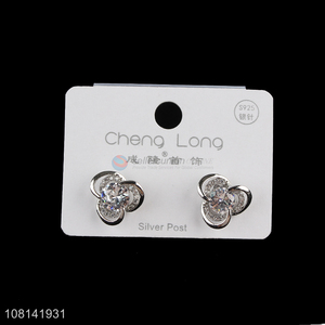 Wholesale silver post earrings flower diamond stud earrings