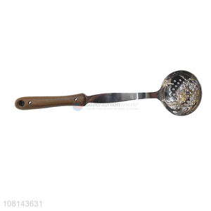 Yiwu factory wooden handle slotted spoon home kitchenware
