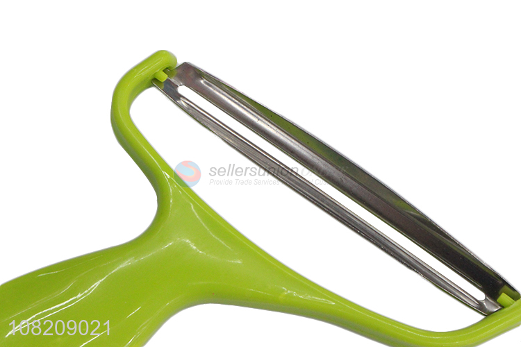 Yiwu wholesale plastic vegetable peeler kitchen gadgets