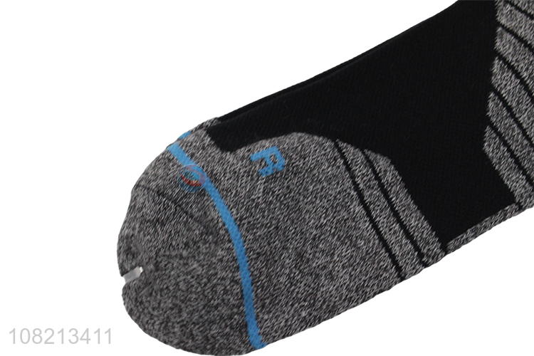 China factory comfortable men breathable sports socks for sale