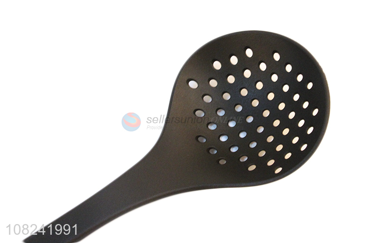 Yiwu supplier nylon slotted spoon household kitchen utensil