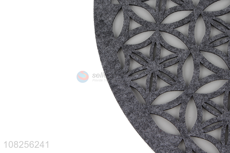 Wholesale round hollowed-out non-woven Christmas table mats placemats