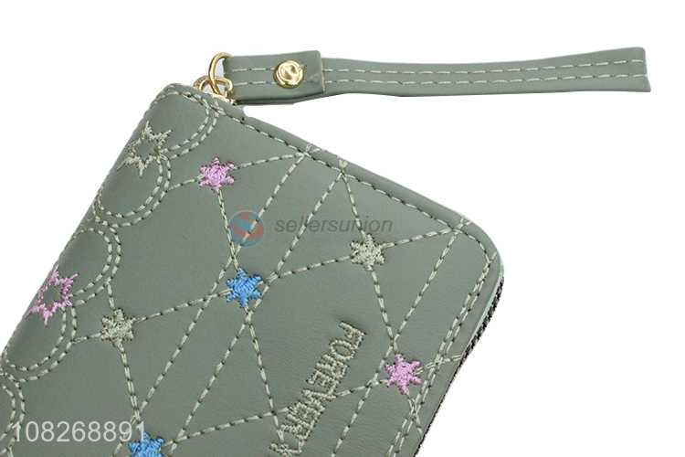 New arrival embroidery pu leather clutch wallets women wristlet