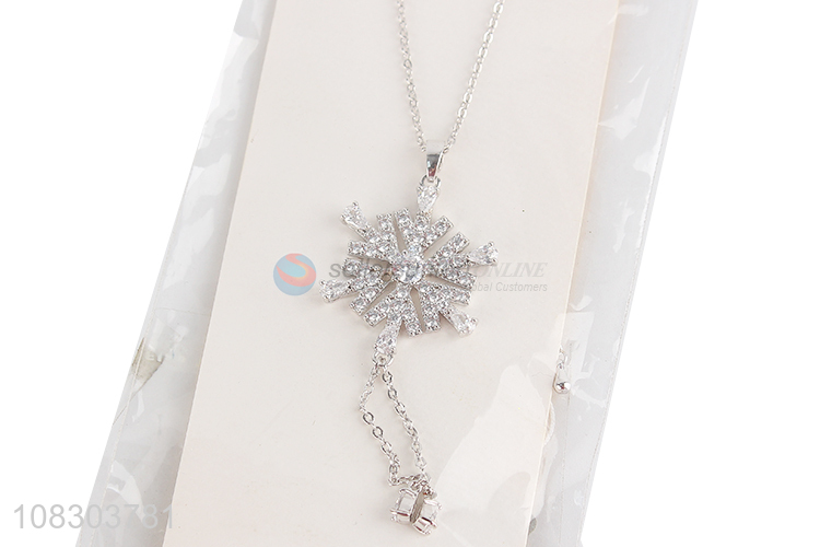 Wholesale creative snowflake necklace fashion jewelry for girls