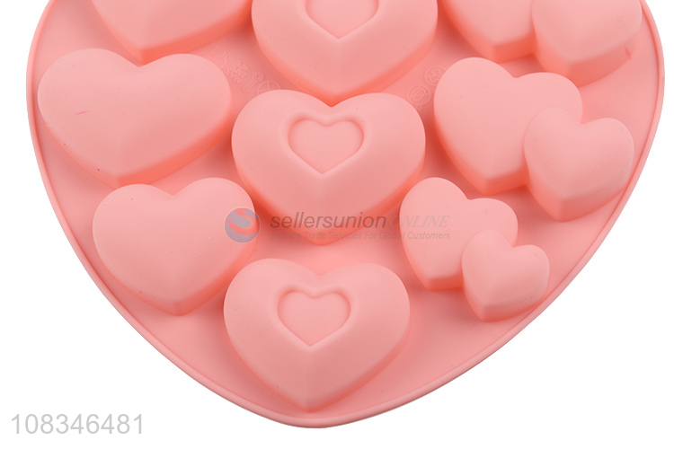 Good quality creative love cake mould kitchen silicone mould