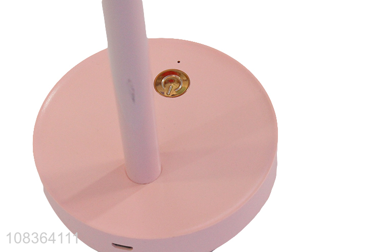 Wholesale fashionable simple low noise mini rechargeable desk fan