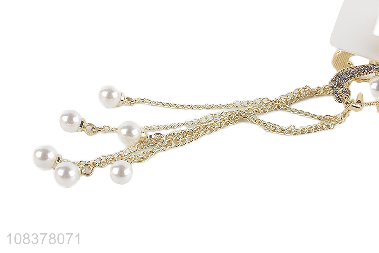 Unique Design Alloy Hair Claw With Chain Tassel