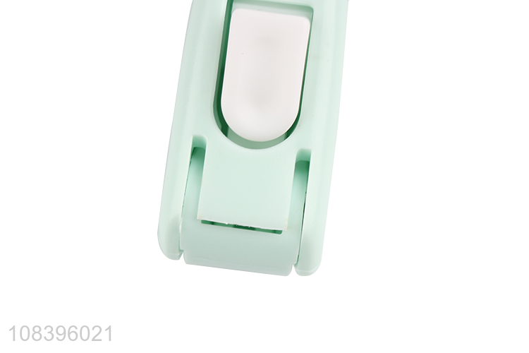 Factory price mini eyelash curler portable foldable curling clip