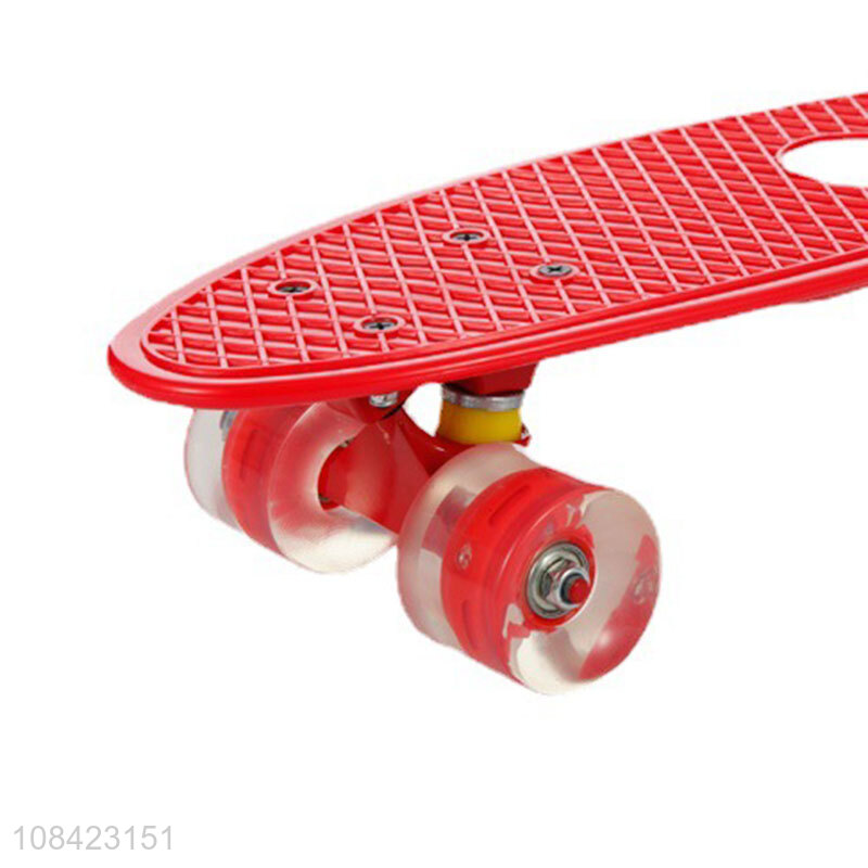 Yiwu wholesale four-wheel skateboard for children