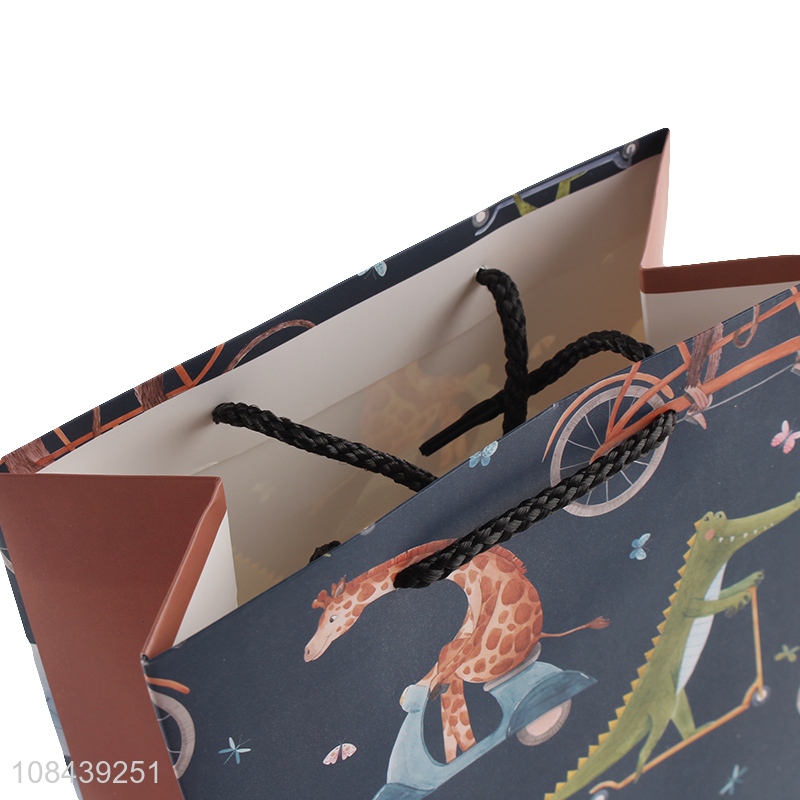 Online wholesale animal pattern cartoon paper gifts bag