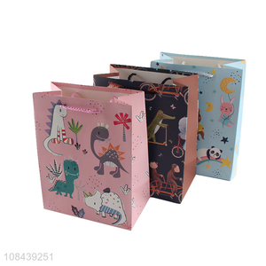 Online wholesale animal pattern cartoon paper gifts bag