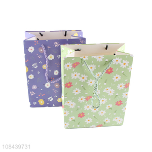 Wholesale price flower printed gifts bag packaging bag