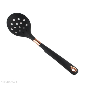 Wholesale kitchen cooking tools slotted silicone spatula for egg & fish