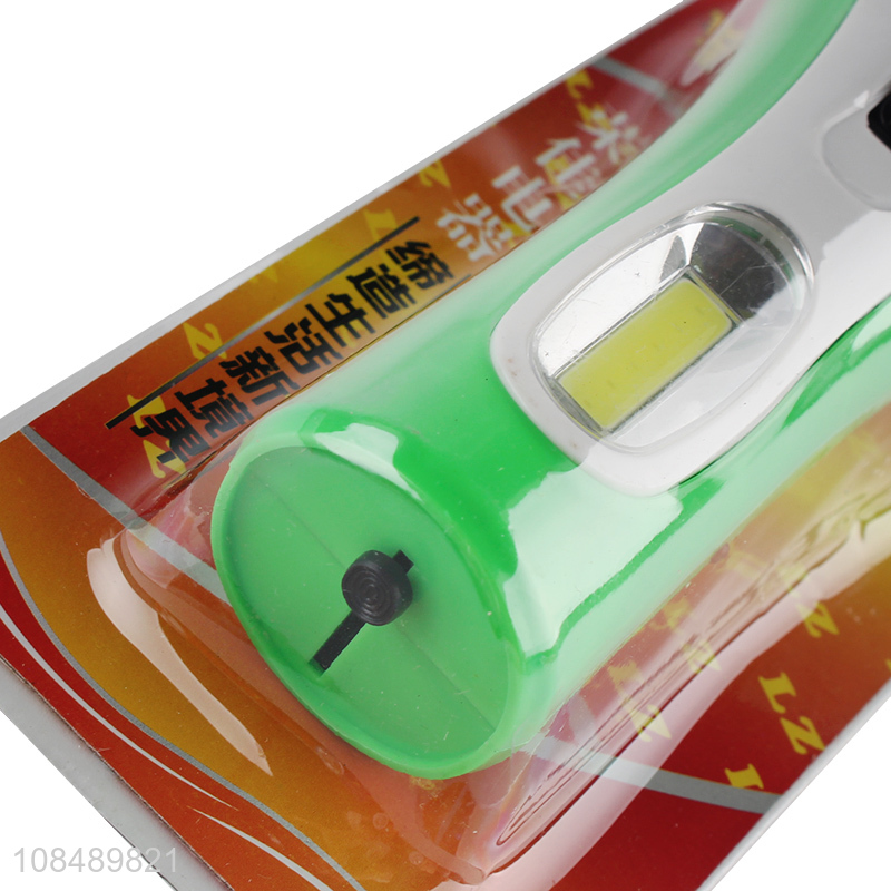 Hot selling plastic flashlight outdoor portable lightning