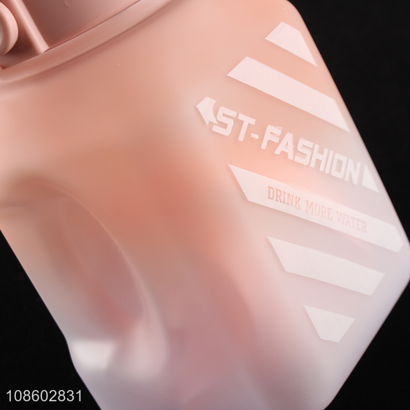 High quality 1500ml leakproof sports water bottle with straw