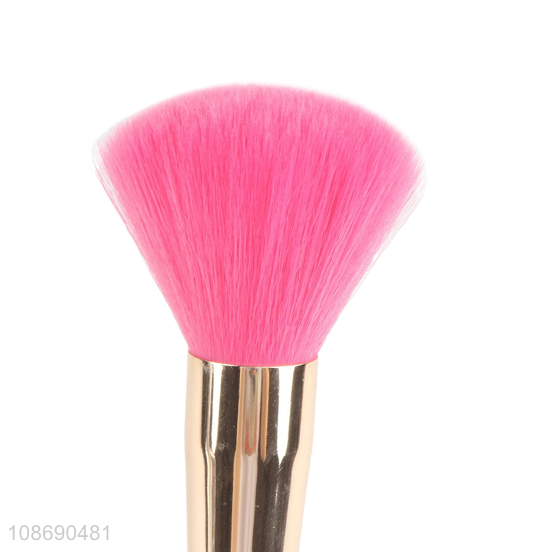 Good quality cosmetic brush makeup brush for blush, bronzer & powder