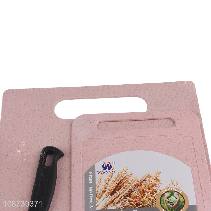 Yiwu market eco-friendly kitchen cutting board chopping blocks with knife