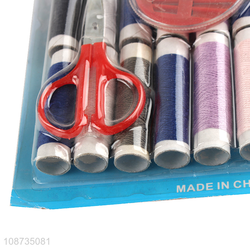 Online wholesale sewing kit with needles, threads and thread snips