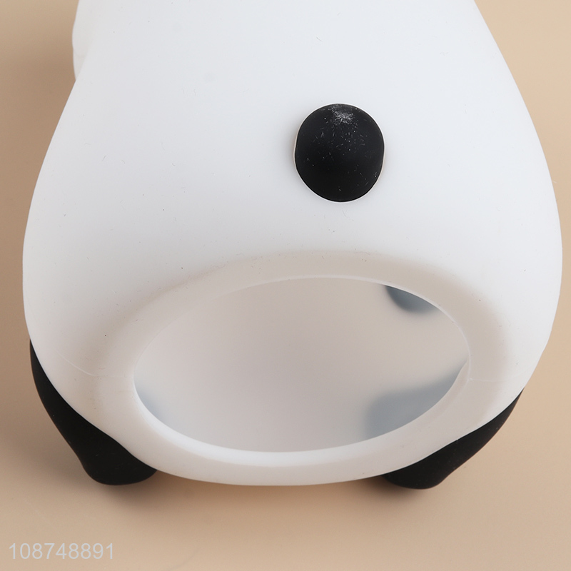 Hot selling cute panda shape silicone night lamp for kids students