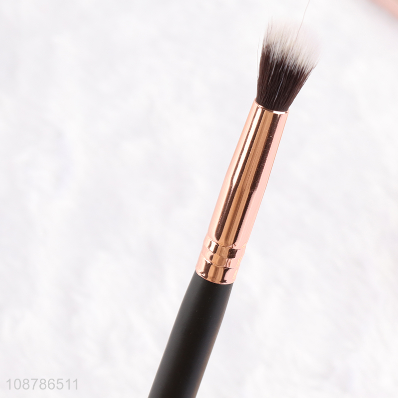 Good quality nylon bristle blending brush makeup brush