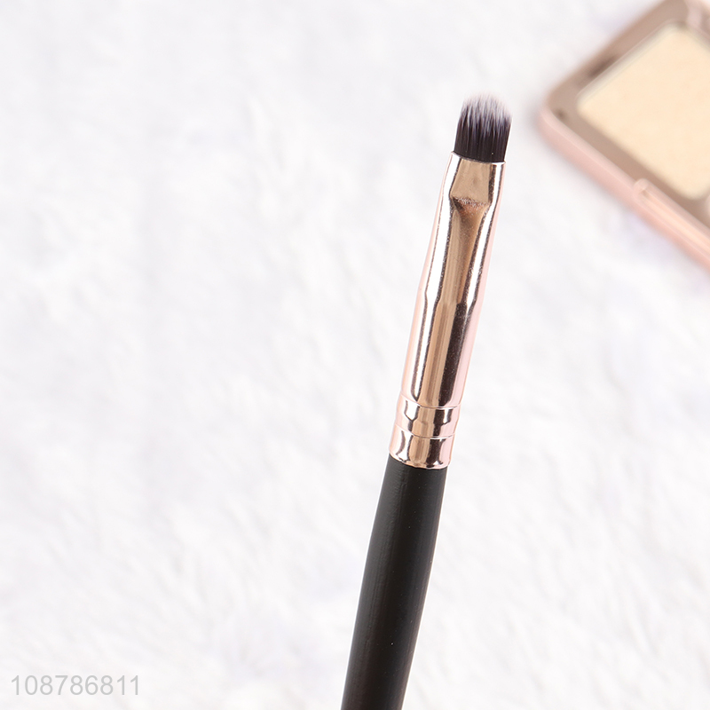 New product makeup brush nylon bristle lip brush for lipstick