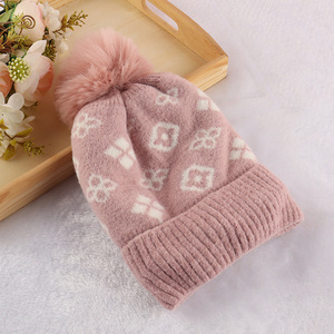 Wholesale winter knitted cap pom pom beanie hat for women