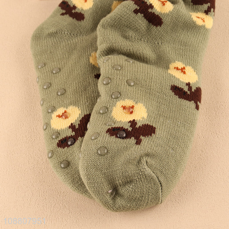 Hot selling women's jacquard fleece lining slipper socks
