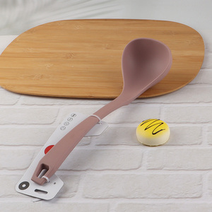 Popular products long handle kitchen utensils soup ladle for sale