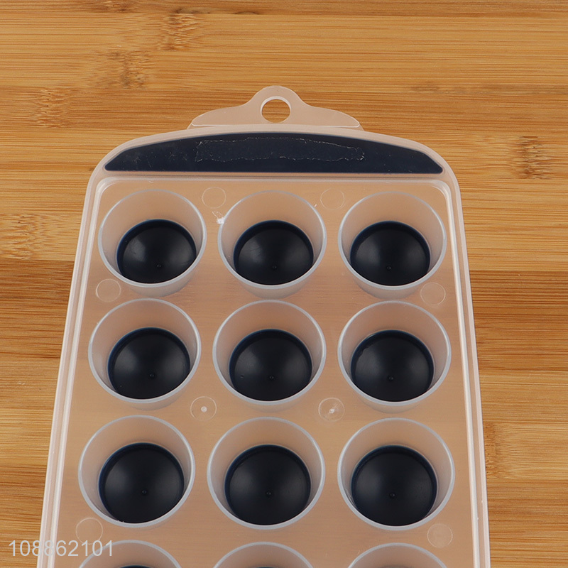 Hot selling round ice cube tray for water bottle whiskey cocktail