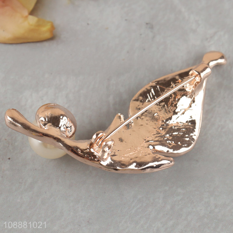 Hot selling leaves shaped alloy brooch alloy jewelry for women