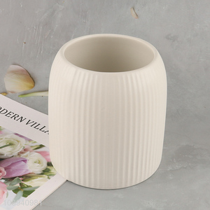 Hot products white ceramic tabletop decoration flower vase