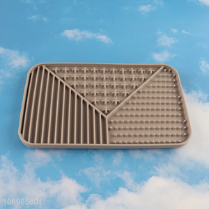 China wholesale rectangle silicone <em>pet</em> dog slow feeder licking mat